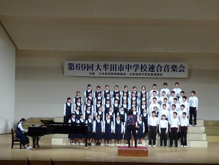 田隈中学校の合唱の様子