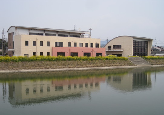駛馬地区公民館外観