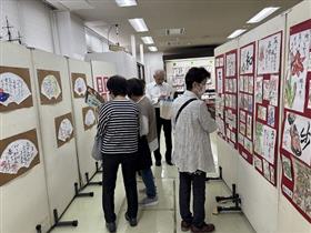 1階絵手紙展示