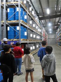 大きな倉庫にビックリ！