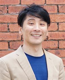 講師