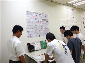 小学校理科部の先生方による審査