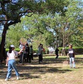 活動の様子全景