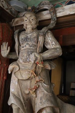 普光寺仁王像　吽形