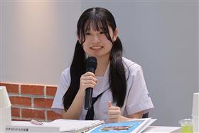 060826_県知事いきいきトーク 伊集院朱里さん.jpg