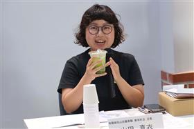 060826_県知事いきいきトーク 山田真衣さん.jpg