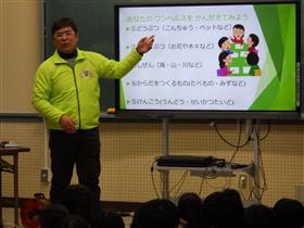 「あなたのワンヘルスをかんがえて」と話す芝田さん