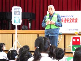 福田さんからのメッセージを伝えられる様子