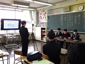 甘木中学校の発表の様子