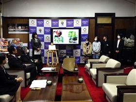 メッセージ動画上映の様子