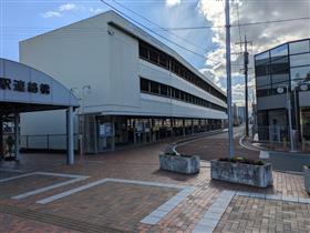 西口駐輪場写真