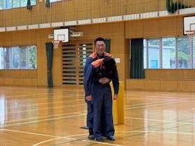 腹部突き上げ法