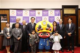 0402_交通安全ランドセルカバー贈呈式