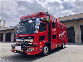 救助工作車　前方