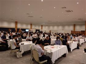 約180名の関係者が参加