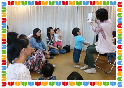 おはなし会の様子(写真)