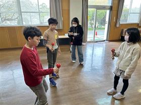 アンビシャス広場風景