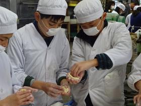 まんじゅう作り1